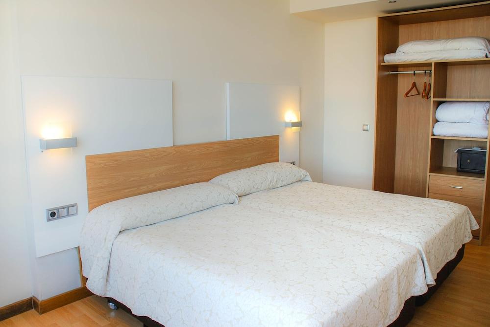 Hotel Faranda Rias Altas, Ascend Hotel Collection Perillo Екстер'єр фото