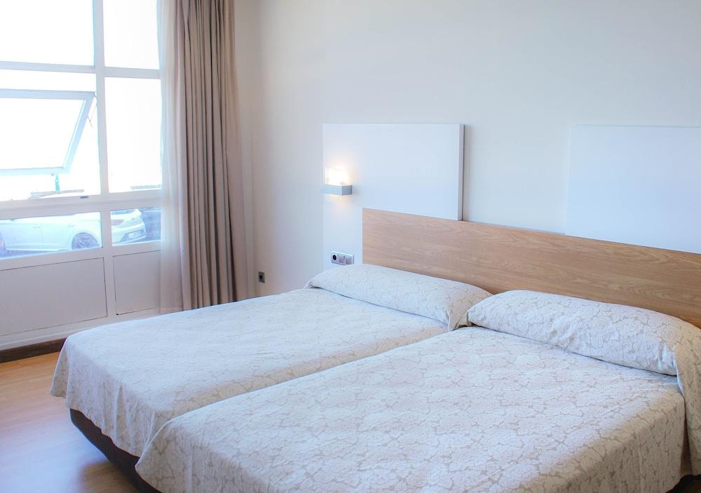 Hotel Faranda Rias Altas, Ascend Hotel Collection Perillo Екстер'єр фото